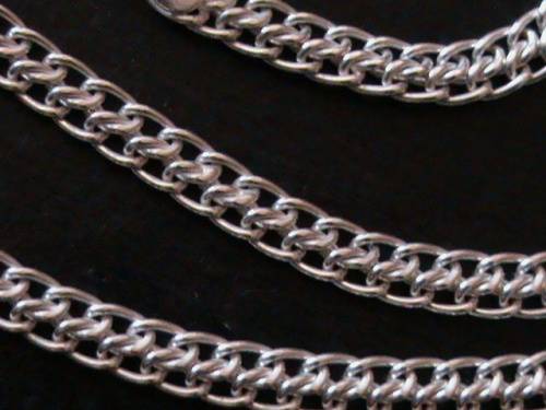 45 CM LONG SOLID STERLING SILVER CHAIN.   NICE STRONG QUALITY.
