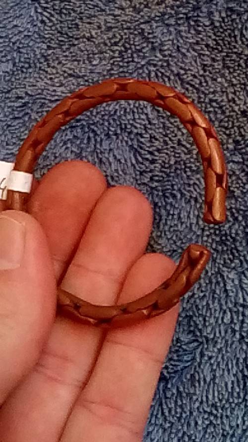 RED COPPER BRACELET.  SMALL SIZE ..... ADJUSTABLE.  5,5 MM WIDE / THICK
