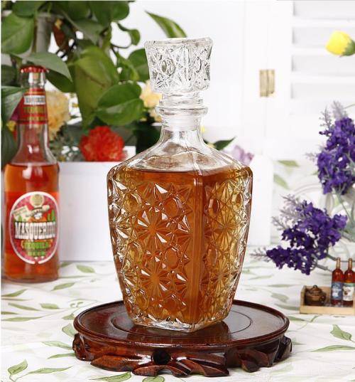 Whiskey/Liquor/Wine Decanter Bottle with Stopper - 850ml - Ready to Ship Items