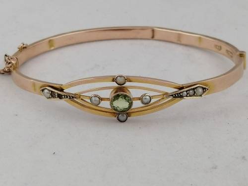 Fabulous!  9K Rose Gold Edwardian Bracelet With Peridot And Seed Pearls