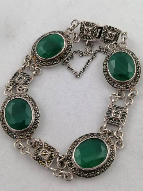 Gorgeous Silver, Marcasite and Green Agate Bracelet