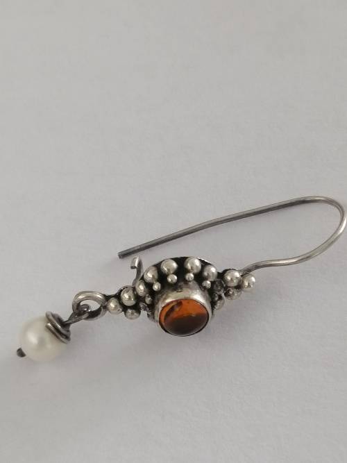PRETTY  STERLING SILVER , AMBER AND PEARL  DROP EARRINGS