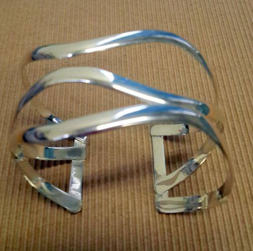 STERLING SILVER BANGLE