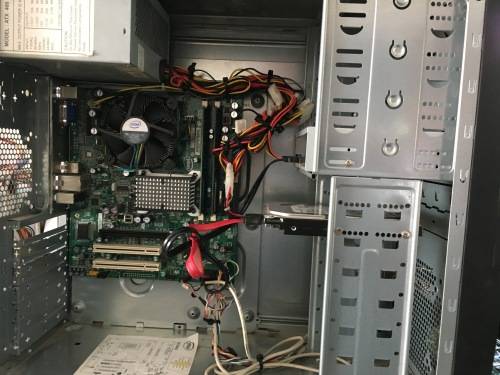 Pentium Dual-Core 2.7Ghz 2GB Ram 80GB HDD