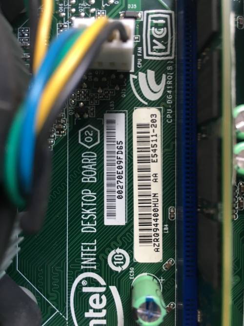 Pentium D 2.7Ghz with 2GB Ram on Socket 775 Intel M/B