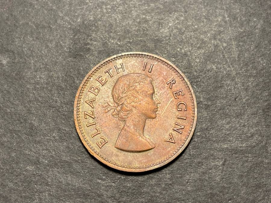 Nice 1953 SA Union 1/2 penny coin - Rainbow toning