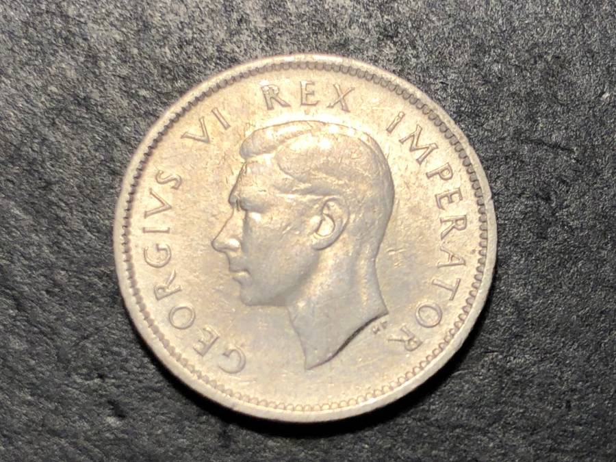 SILVER 1941 King George VI South African 6 pence (6d) coin