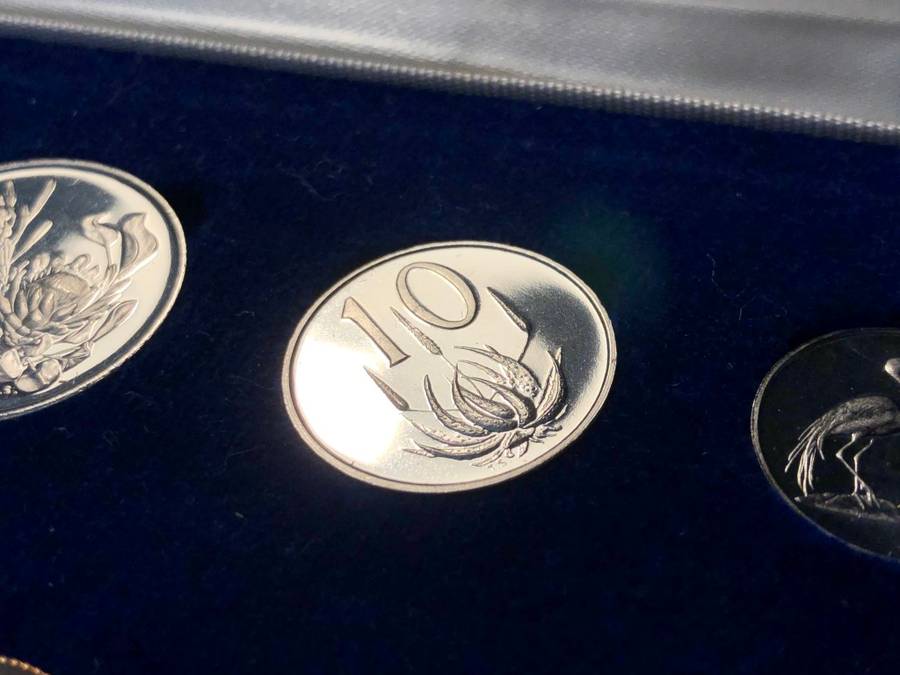 Scarce 1970 South African Short proof coin set - Complete in original blue box