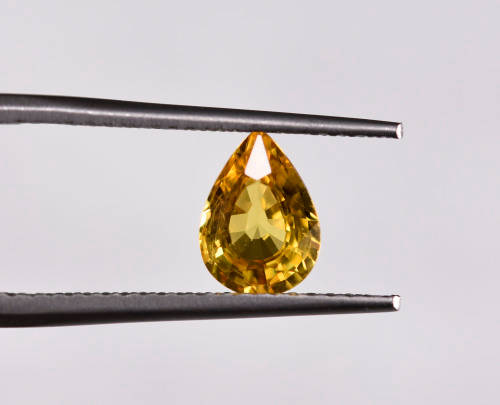 1.16ct YELLOW SAPPHIRE STUNNING PEAR SHAPE