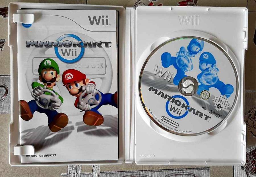 Mario Kart Wii like new condition