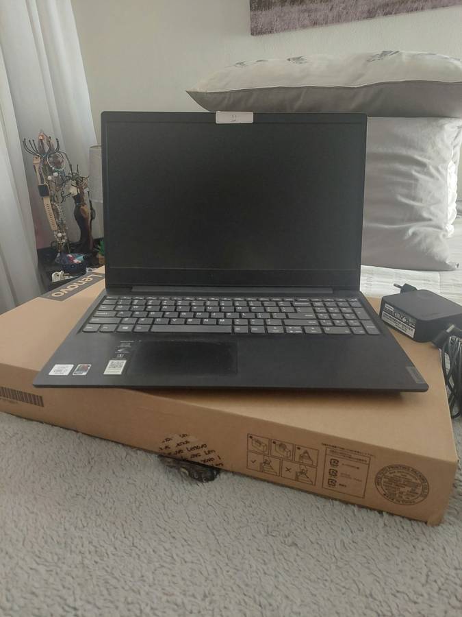 *Like New* Lenovo Ideapad S145