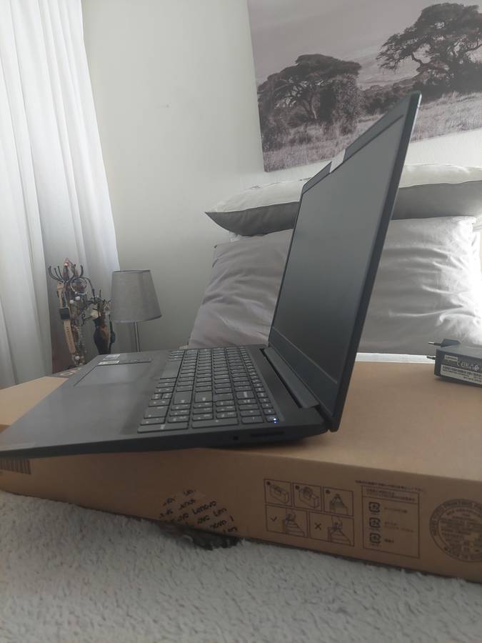 *Like New* Lenovo Ideapad S145
