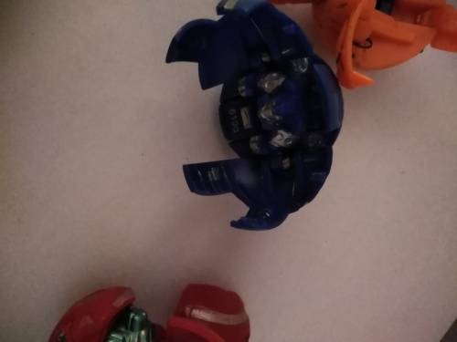 Bulk lot Bakugan Battle Brawlers in carry case