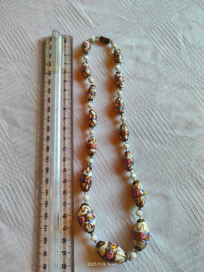 Stunning vintage 1950`s Murano wedding cake beads necklace