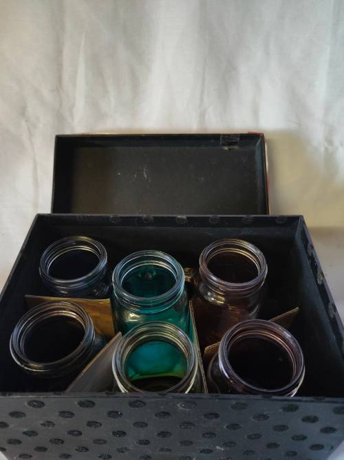 A beautiful gift box with 6 mini glasses