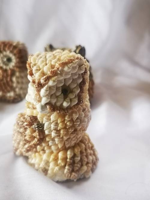 Another lovely lot of owls - perfect  for the collector