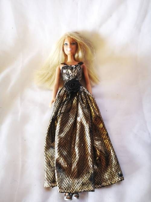 A beautiful almost vintage Barbie