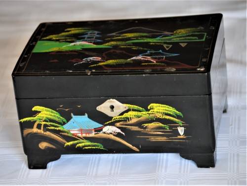 Vintage Lacquered Musical Jewellery Box