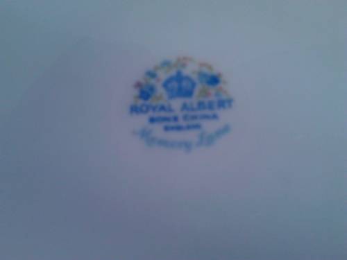 ROYAL ALBERT MEMORY LANE LARGE CAKE PLATE