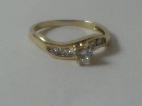 stunning 14k ladies diamond ring(REDUCED)