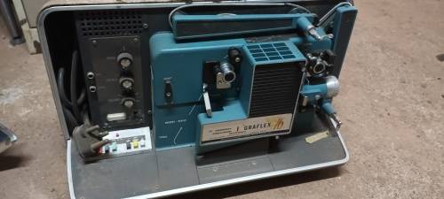 Vintage Singer Graflex  16mm Movie Sound Projector