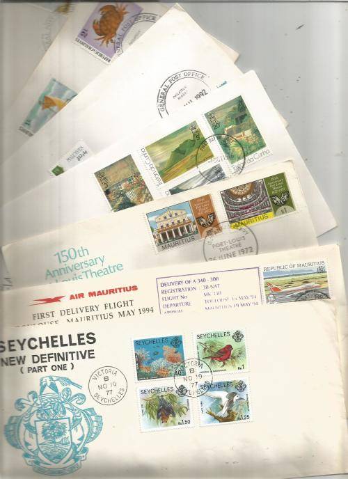 MIXED WORLD   USED    COVERS