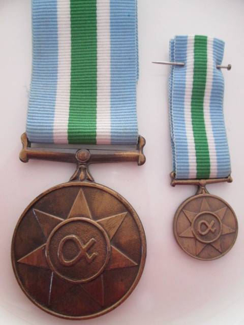 SADF - FULL UNITAS MEDAL AND MINIATURE MEDAL 089072