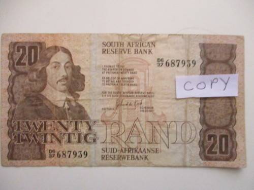 TWENTY RAND R20 BANK NOTE - D6/37  687939