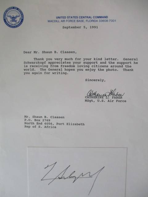 AUTOGRAPHED /SIGNED  - GENERAL  SCHWARZKOPF -  CARD SIGNATURE SIGNED AND PRINTED AUTOGRAPH