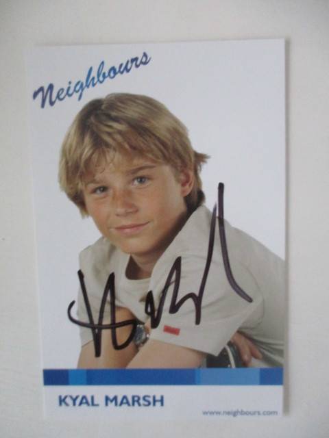 AUTOGRAPHED / SIGNED - NEIGHBOURS  LOT OF 9 AUTOGRAPHS!!!