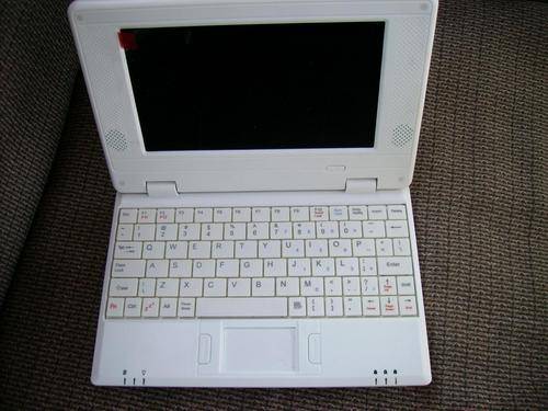 WiFi 7" Google Android 2.2 Mini Laptop Notebook QWERTY Keyboard - Almost Brand New!!!