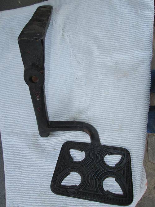 ANTIQUE IRON COACH PEDAL USED IN THE 1800'S awsome piece