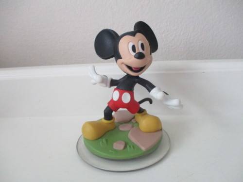 DISNEY INFINITY - MICKEY MOUSE FIGUIRINE - WITH SERIAL NUMBER