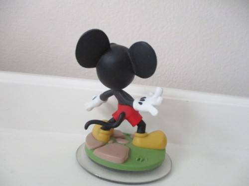 DISNEY INFINITY - MICKEY MOUSE FIGUIRINE - WITH SERIAL NUMBER