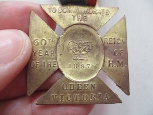 ANTIQUE MEDALLION QUEEN VICTORIA REIGN OF 60 YEARS WITH RIBBON