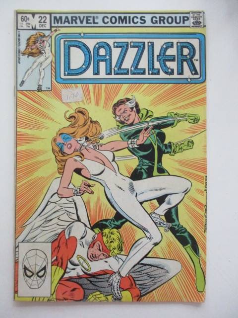 MARVEL COMICS - DAZZLER - VOL. 1  NO. 22 - 1982  LOVELY CONDITION