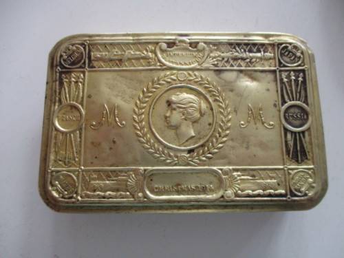ANTIQUE SOLID BRASS CHOCOLATE TIN GIVEN TO THE TROOPS FIRST WORLD WAR BY PRINCESS MARY 1914