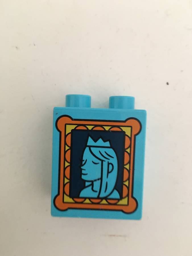 LOVELY CONTAAINER FULL OF KIDDY LEGO DUPLO INCLUDING FIGURES