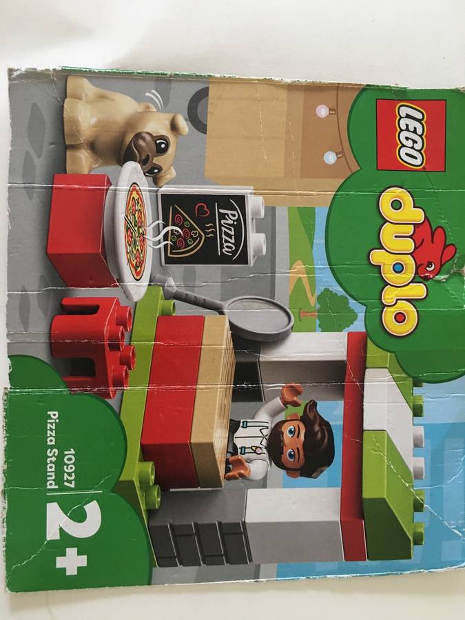 LOVELY CONTAAINER FULL OF KIDDY LEGO DUPLO INCLUDING FIGURES