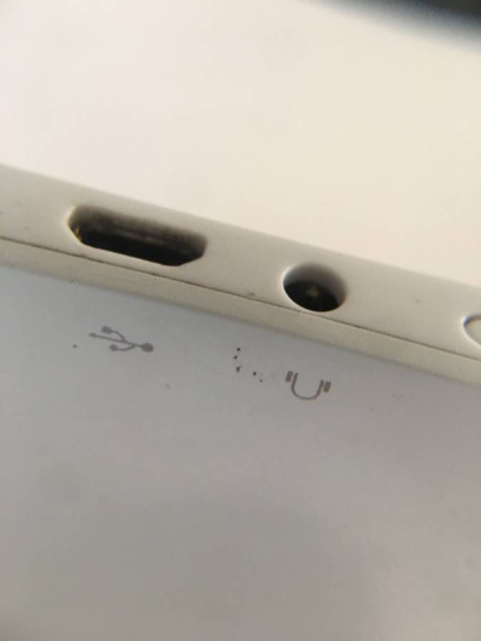 LOVELY PRESTIGIO MULTIPAD 7.0 ULTRA + WITH SIM CARD AND CHARGER