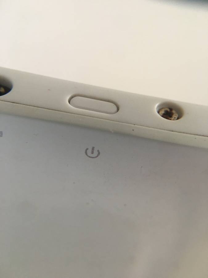 LOVELY PRESTIGIO MULTIPAD 7.0 ULTRA + WITH SIM CARD AND CHARGER