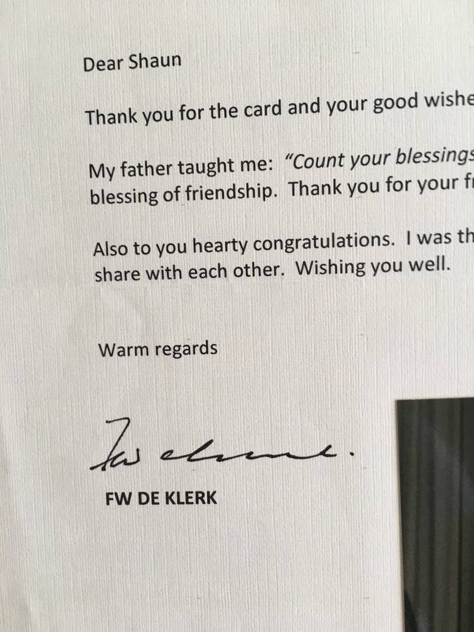 LOVELY SIGNED LETTER OF PAST PRESIDENT  FW DE KLERK AND SMALL PRESS PHOTO