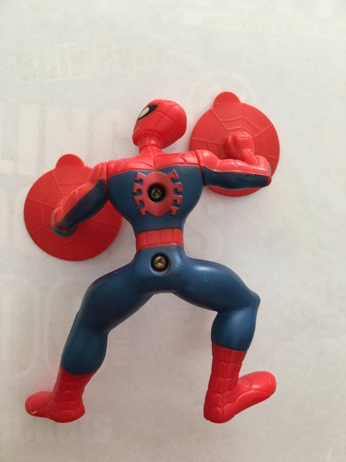 SPIDERMAN FIGURE TO ATTACH TO A WINDOW