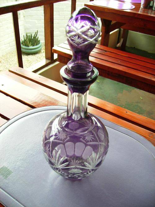 Glass bottle with stopper