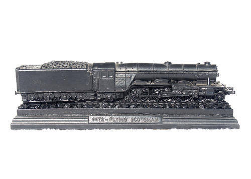 SCALE MODEL OF THE FLYING SCOTSMAN HAND CARVED FROM WELSH COAL