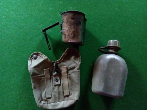 SADF .. WATER BOTTLE COMPLETE .. READ DESCRIPTION