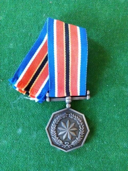 SADF / SANDF TSHUMELO GENERAL SERVICE MEDAL (Swivel suspender low nr)