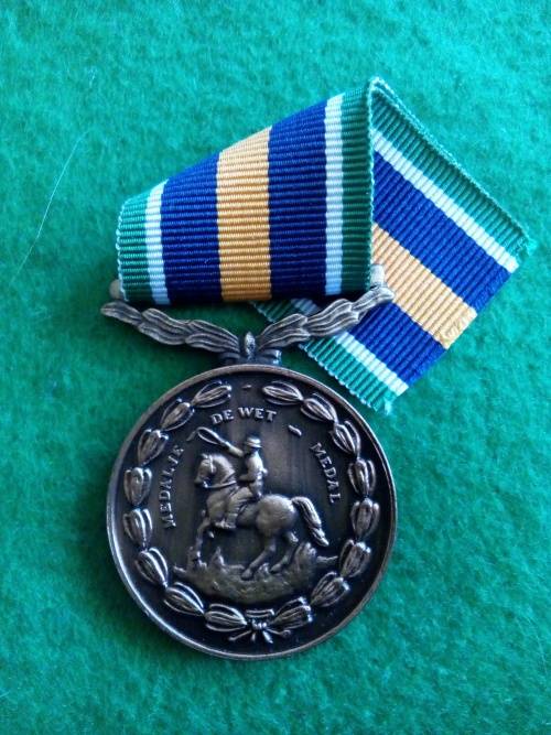 SADF .. DE WET MEDAL BRONZE .. FULL SIZE NUMBERED