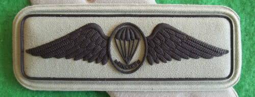 SOUTH AFRICA - FREEFALL INSTRUCTOR WING - RUBBERISED - PINS INTACT - NEW