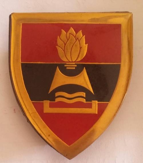SADF - 2 FIELD ENGINEER REGIMENT METAL FLASH - PINS INTACT